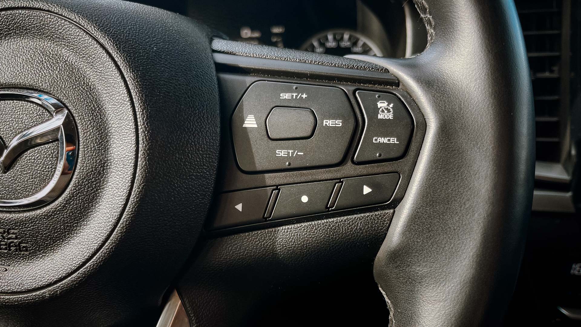 Mazda Bt-50 — foto 9 de 24