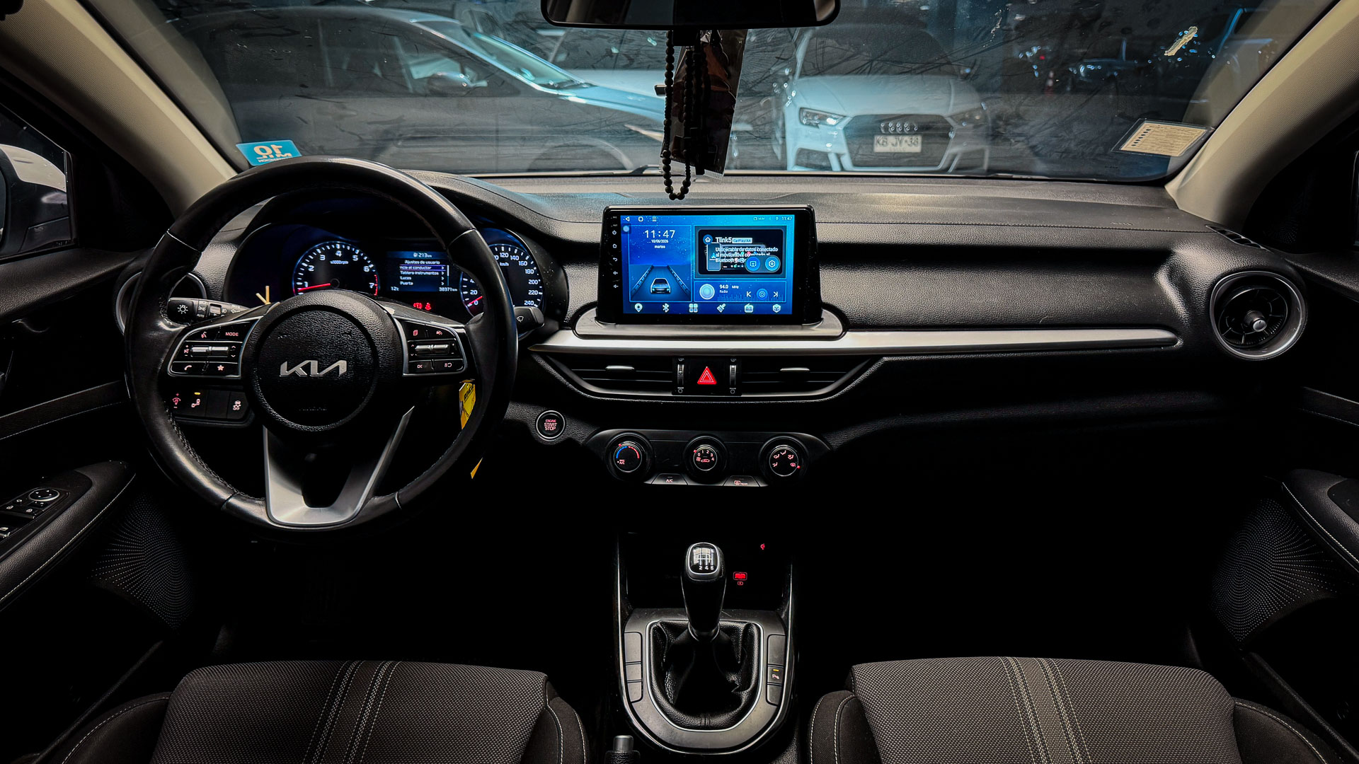 KIA Cerato — foto 14 de 26