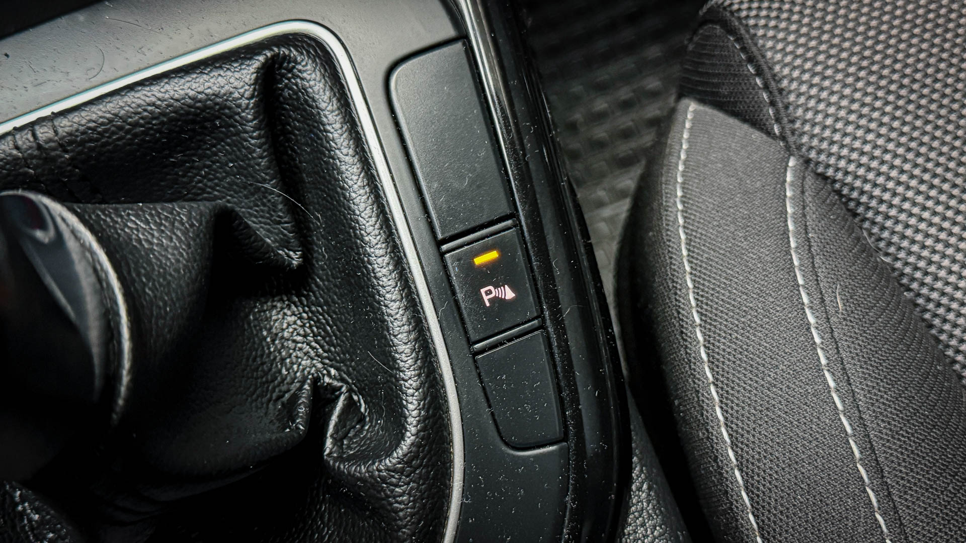 KIA Cerato — foto 19 de 26