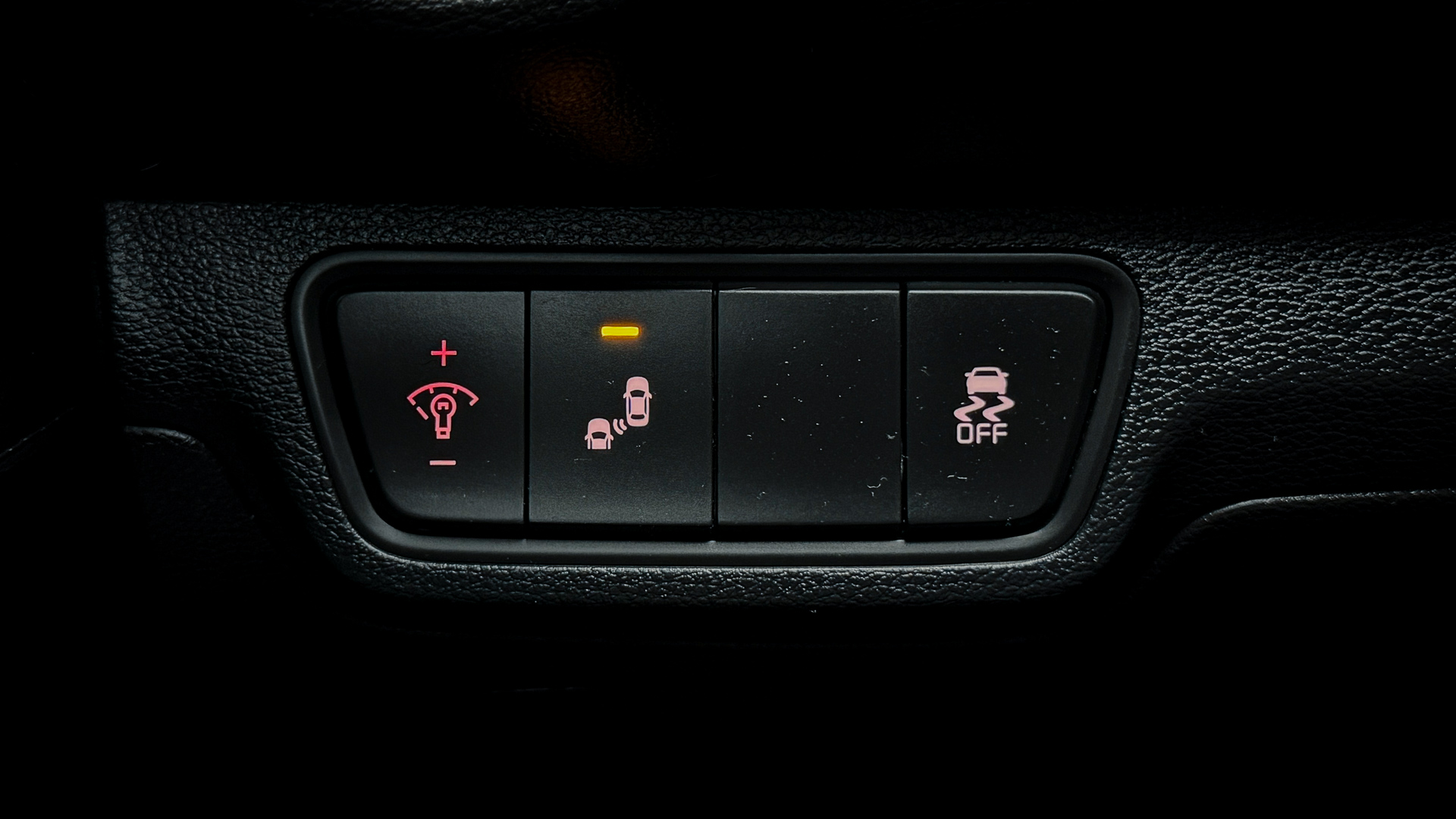 KIA Cerato — foto 25 de 26