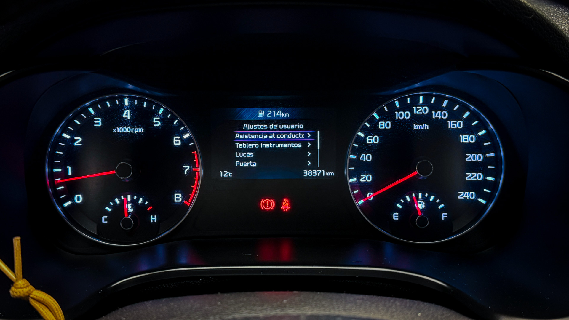KIA Cerato — foto 8 de 26