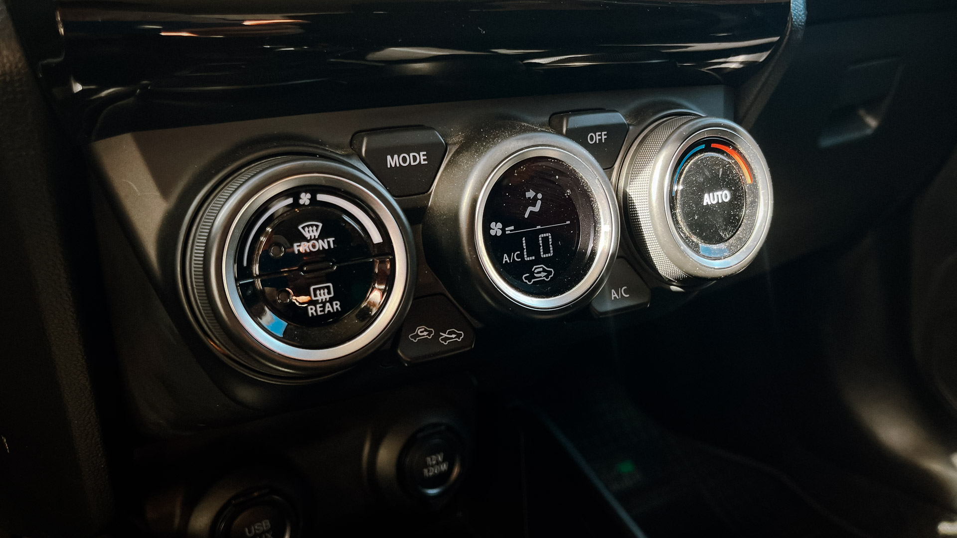 Suzuki Swift — foto 16 de 21