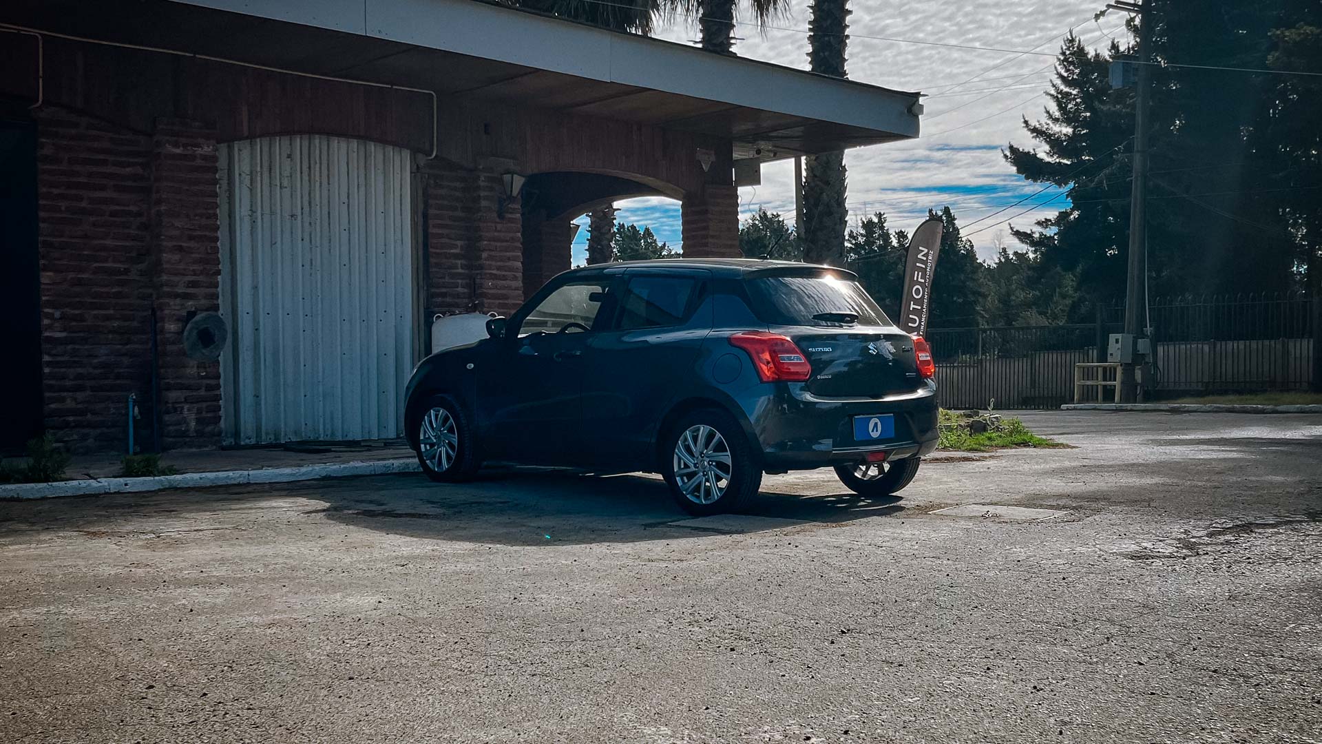 Suzuki Swift — foto 2 de 21
