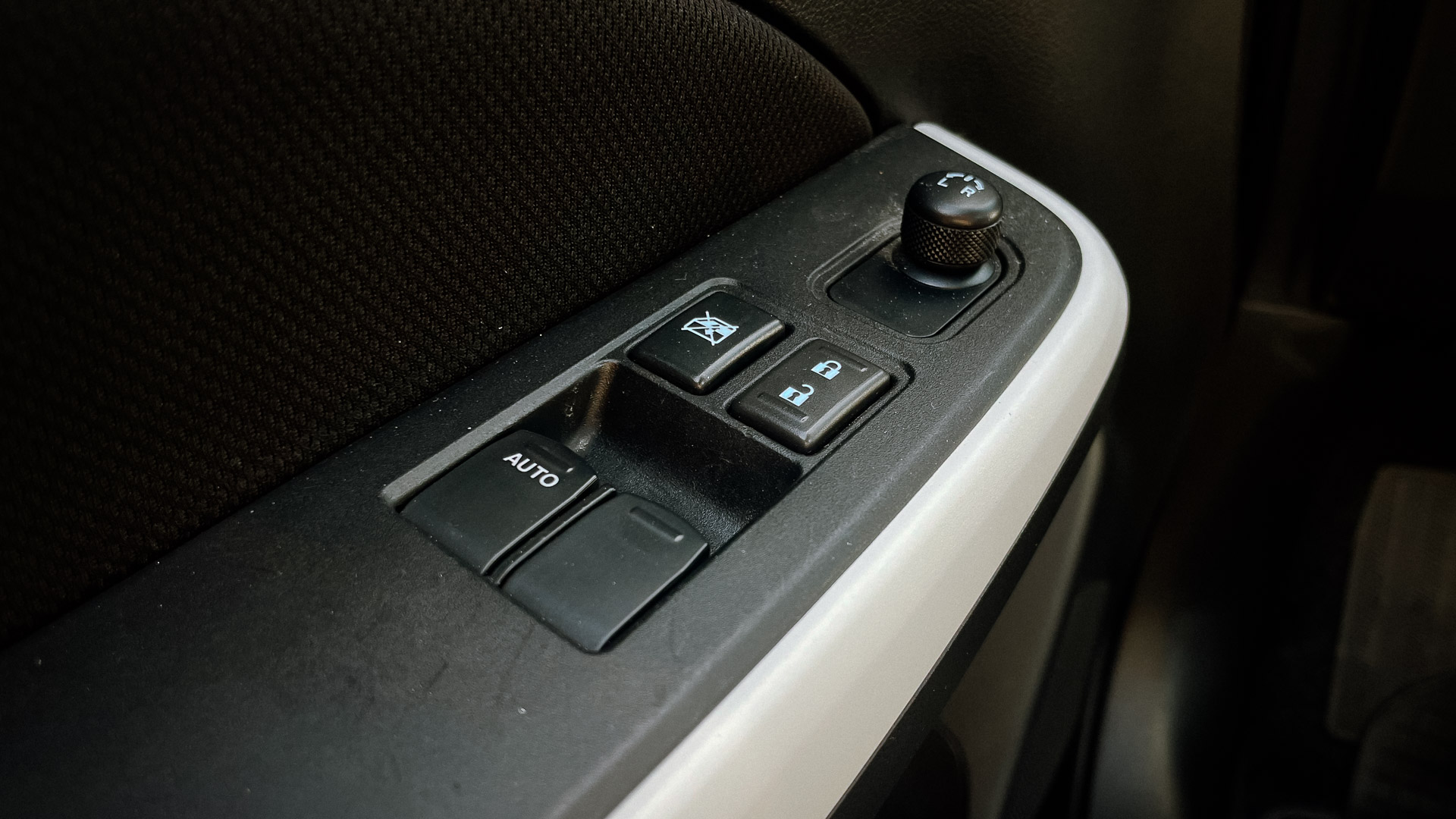 Suzuki Swift — foto 21 de 21