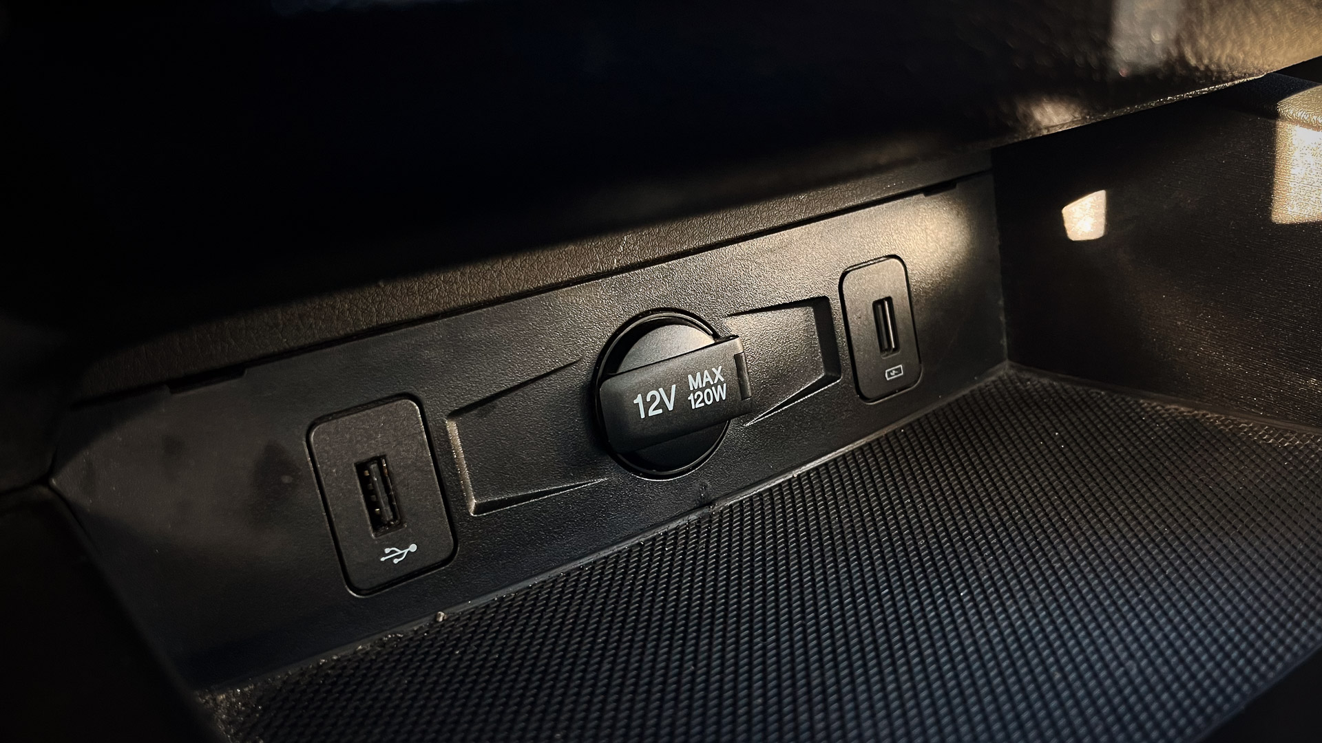 Changan X7 Plus — foto 15 de 20